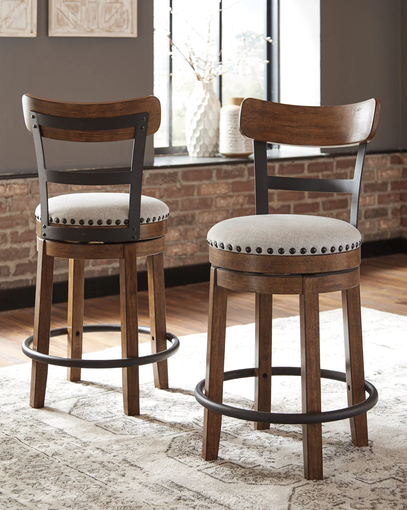 Valebeck - Full Back Swivel Stool - Image 4